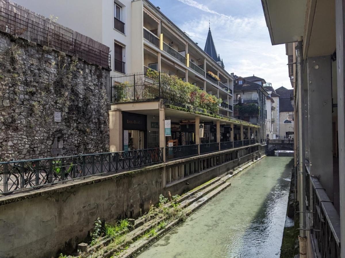 Reve Blanc 2 Etoiles A Annecy Centre Ville Et Lac Luaran gambar